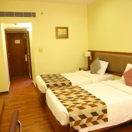 Royal Fort Hotel Visakhapatnam Bagian luar foto