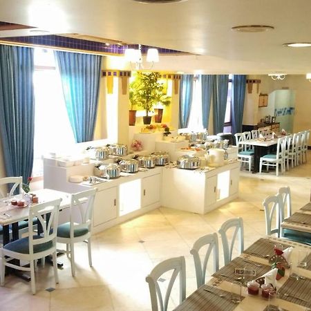 Royal Fort Hotel Visakhapatnam Bagian luar foto