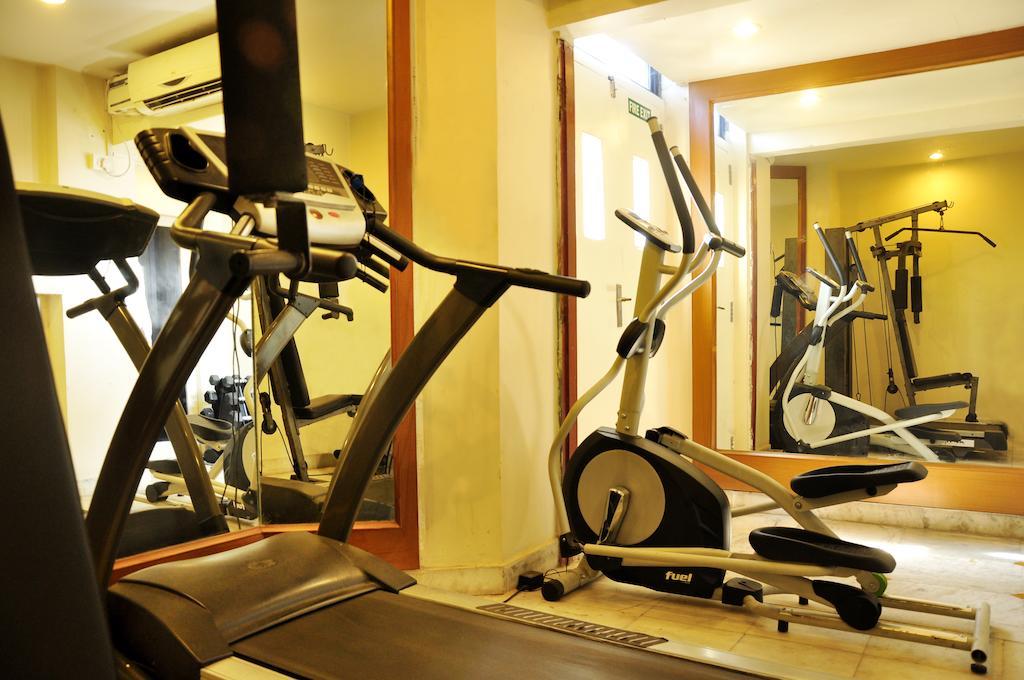 Royal Fort Hotel Visakhapatnam Bagian luar foto