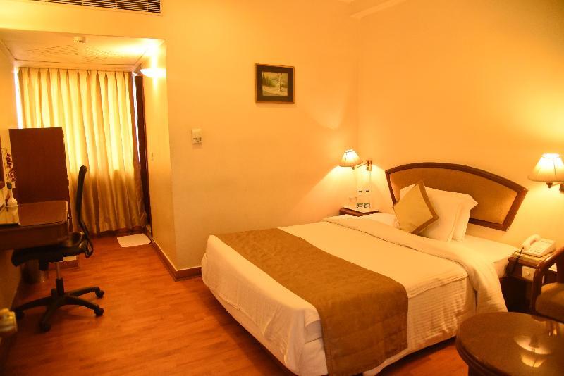 Royal Fort Hotel Visakhapatnam Bagian luar foto