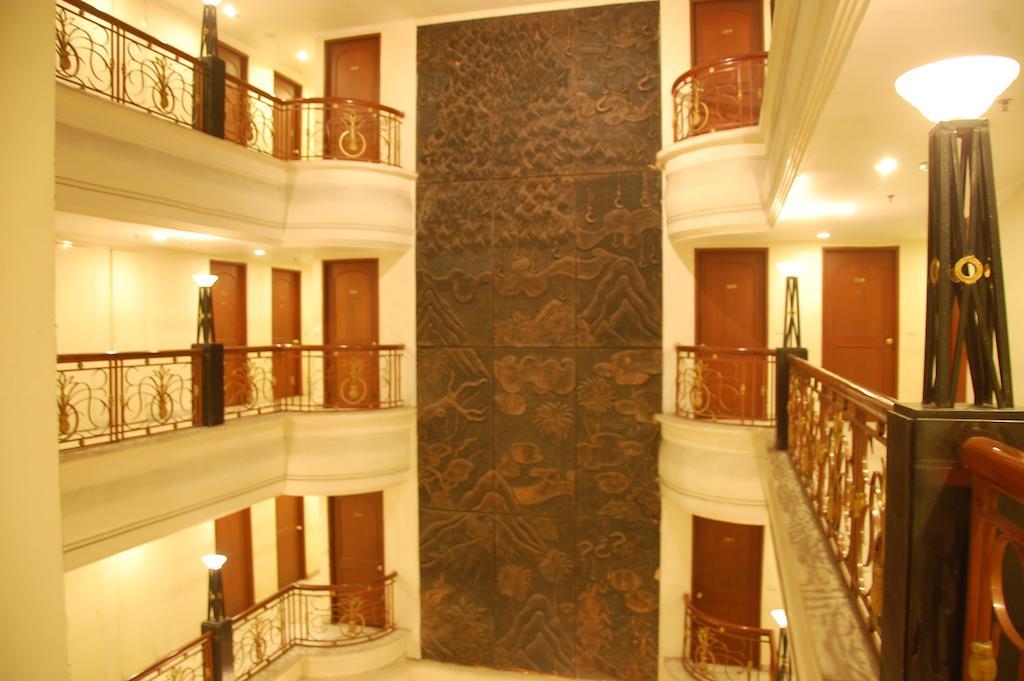 Royal Fort Hotel Visakhapatnam Bagian luar foto